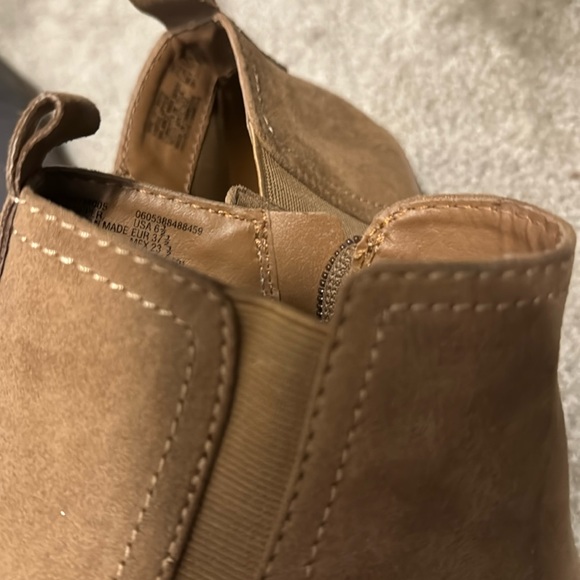 Booties! - Picture 4 of 4